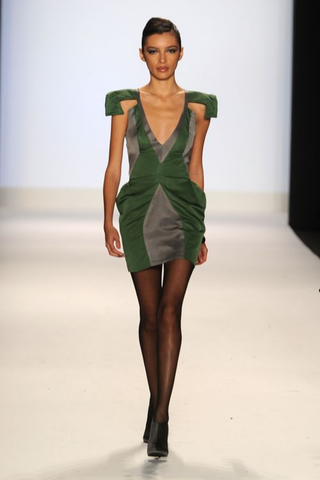 Illustration for article titled Sneak Peek: The Project Runway Fashion Show
